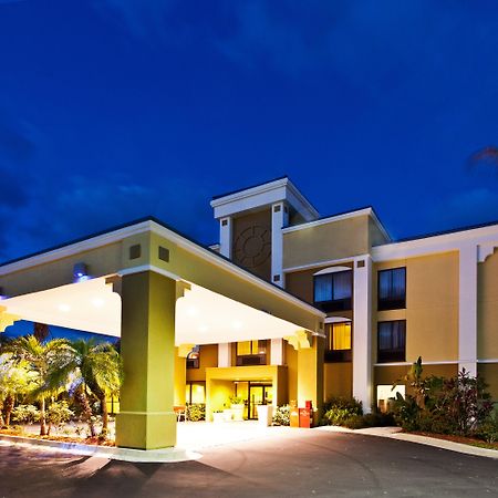 Holiday Inn Express Vero Beach-West I-95 By Ihg Екстериор снимка