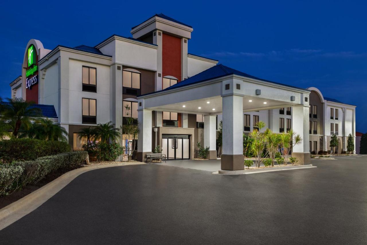 Holiday Inn Express Vero Beach-West I-95 By Ihg Екстериор снимка
