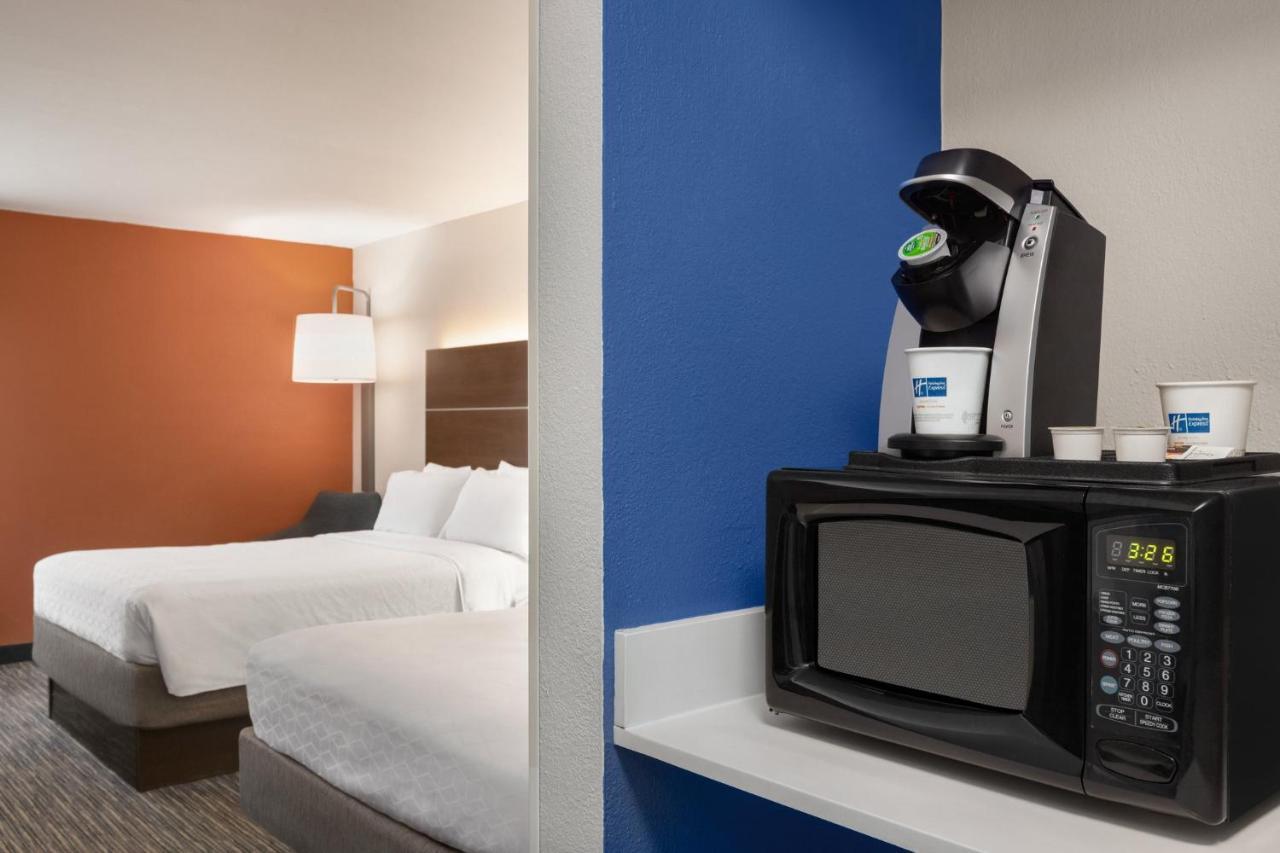 Holiday Inn Express Vero Beach-West I-95 By Ihg Екстериор снимка