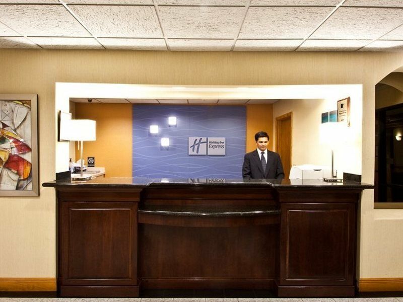 Holiday Inn Express Vero Beach-West I-95 By Ihg Екстериор снимка
